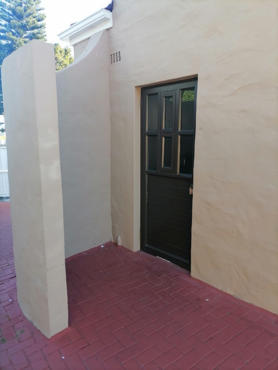 To Let 1 Bedroom Property for Rent in Flamingo Vlei Western Cape
